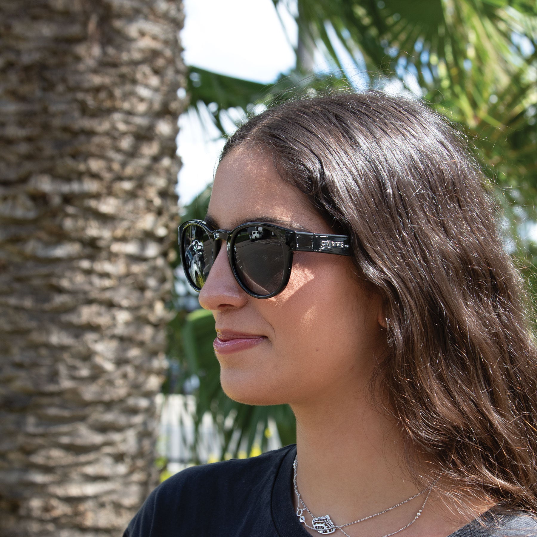 CHIPPY -  Gloss Black Frame, Grey Lens
