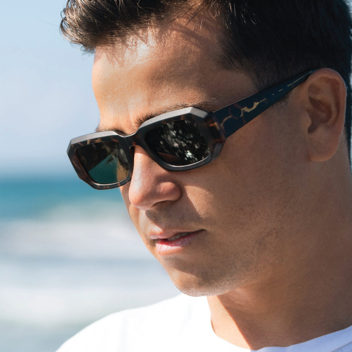 Asher - Gloss Fire Tort front & Matt Back Temple with Grey Lens