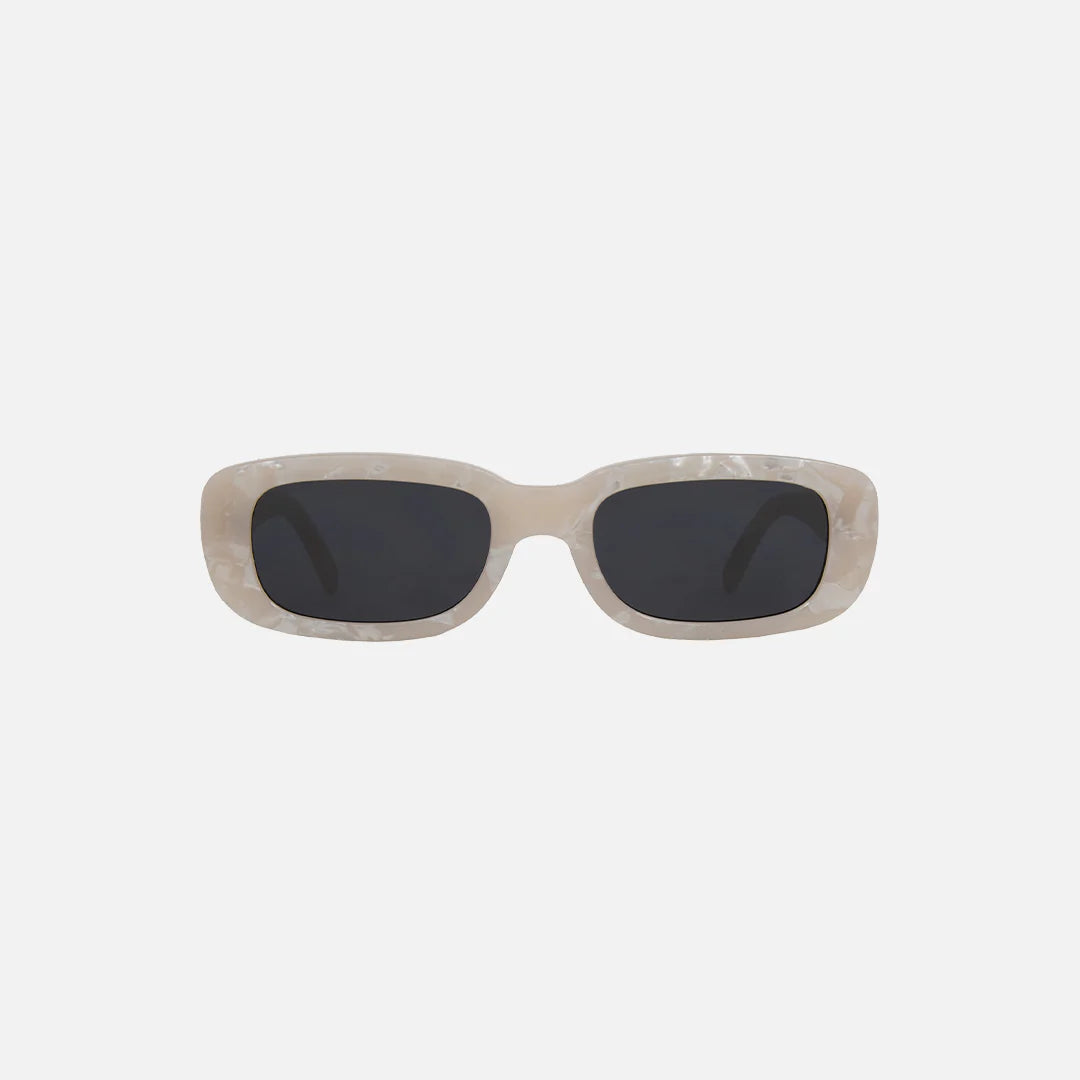 Lizzy - Gloss Creamy Quartz Grey Lens