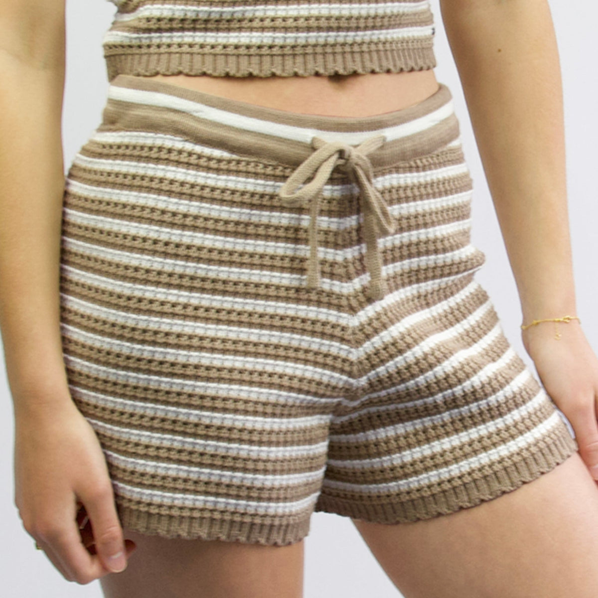STEVIE - Women's crochet short - Mocha Stripe